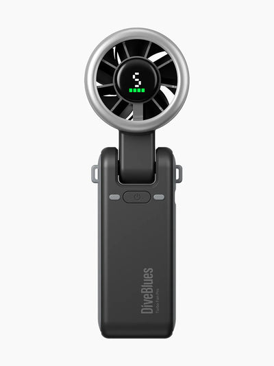 Zwarte Diveblues CYCLONE krachtige mini ventilator met USB-C snelladen en geconcentreerde 45 graden airflow.